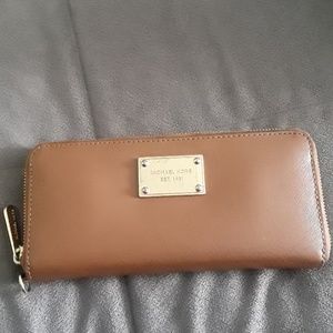 Michael Kors wallet